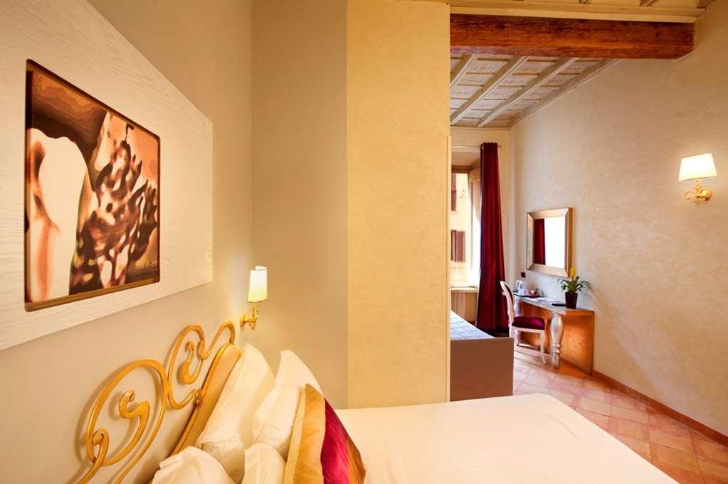Residenza Frattina Hotel Rome Room photo